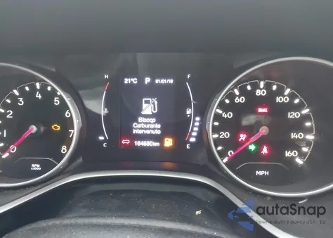 2019 Jeep Compass Latitude 4X4 из США, поврежденный, VIN 3C4NJDBB8KT847654